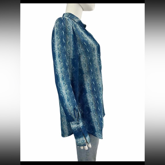 ETCETERA Blue Reptile Sheer Print blouse - Picture 5 of 8